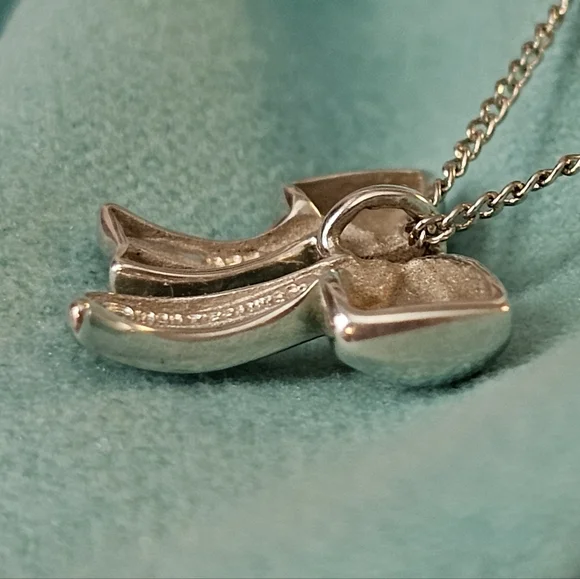 🎀Tiffany & Co. Ribbon Bow Sterling Silver 925 Vintage Pendant Necklace💝 - Picture 9 of 16